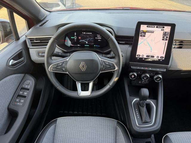 Renault Clio image 9