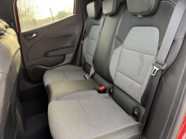 Renault Clio image 1