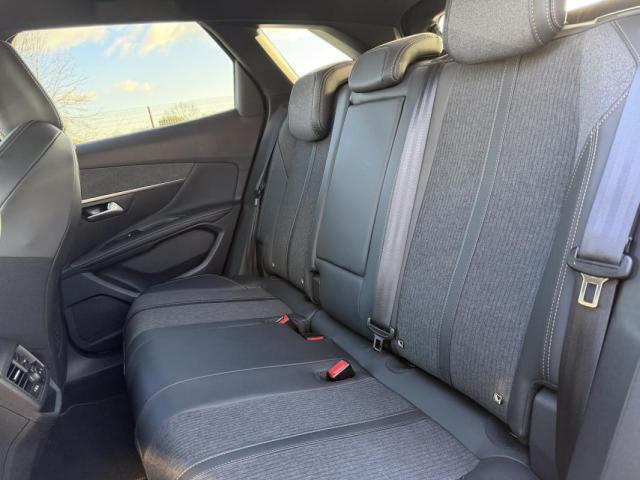 Peugeot 3008 image 1