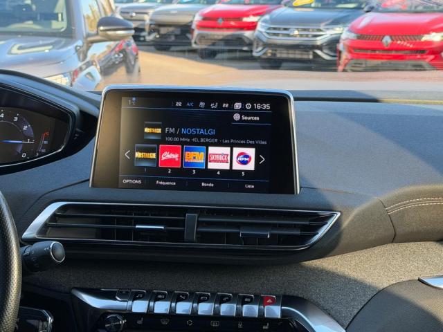 Peugeot 3008 image 2