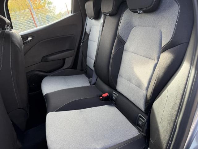 Renault Clio image 6