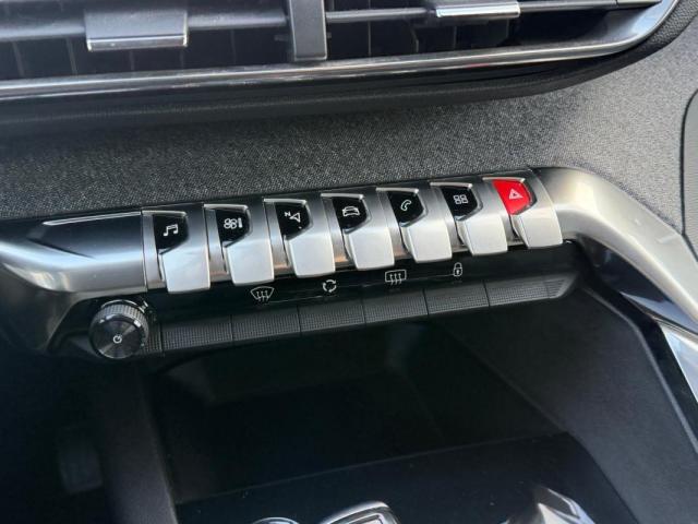 Peugeot 3008 image 1