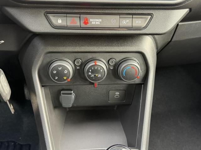 Dacia Sandero image 8