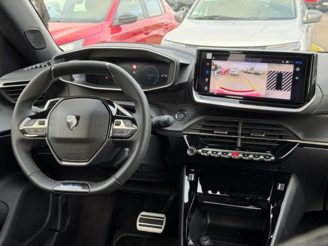 Peugeot 2008 image 3