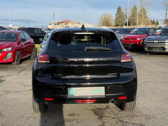 Peugeot 208 image 3