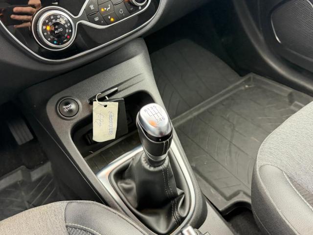 Renault Captur image 3