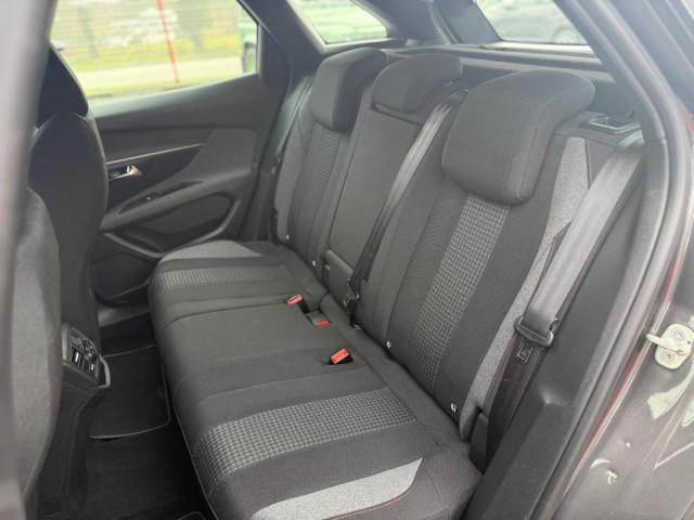 Peugeot 3008 image 9