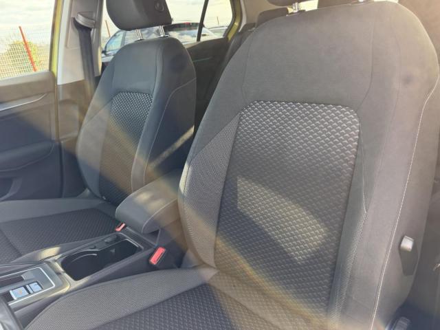 Volkswagen Golf image 4