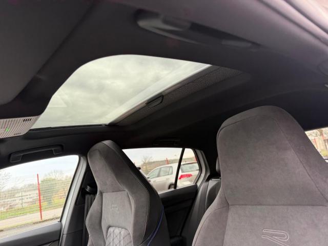 Volkswagen Golf image 4