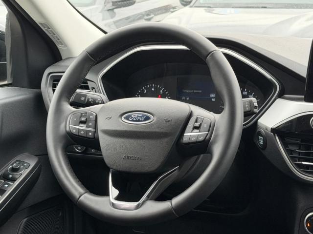 Ford Kuga image 5