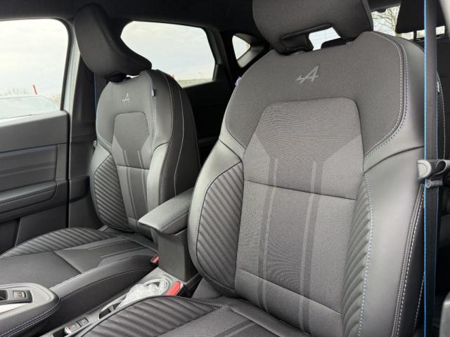 Renault Captur image 1