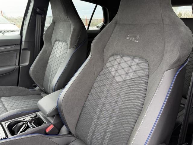 Volkswagen Golf image 9