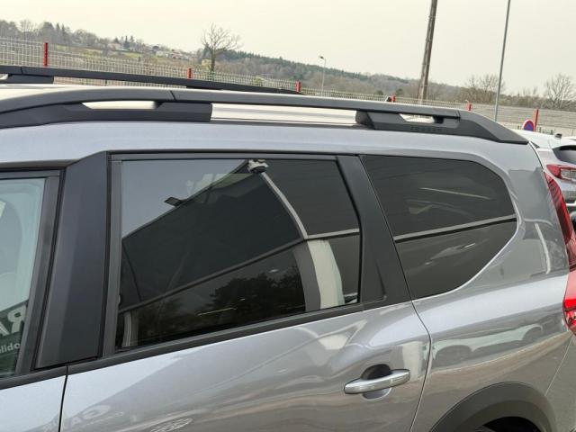 Dacia Jogger image 1