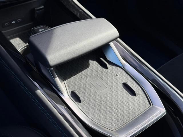 Renault Rafale image 8