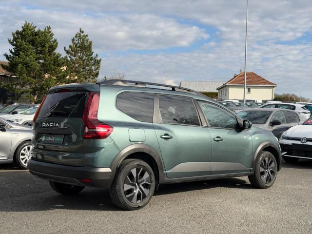 Dacia Jogger image 1