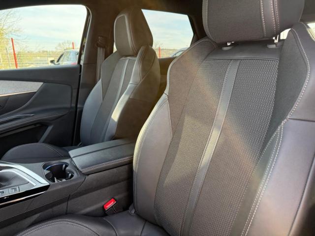 Peugeot 3008 image 8