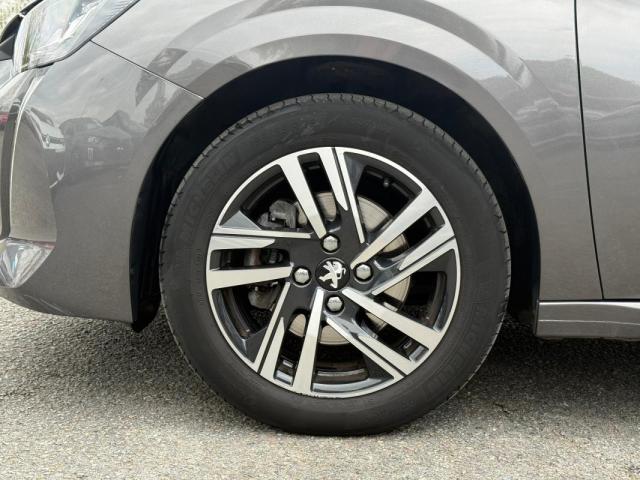 Peugeot 208 image 3