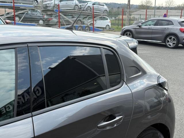 Peugeot 208 image 1