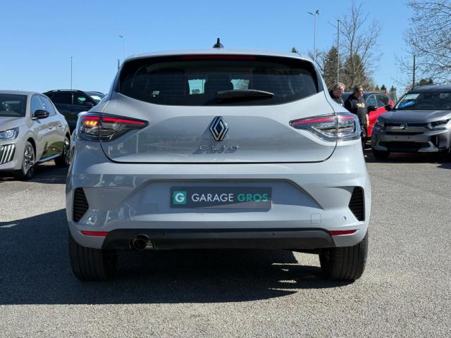 Renault Clio image 9