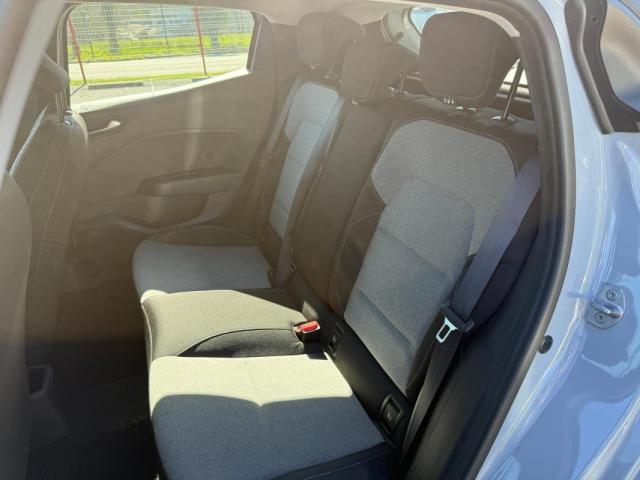 Renault Clio image 2