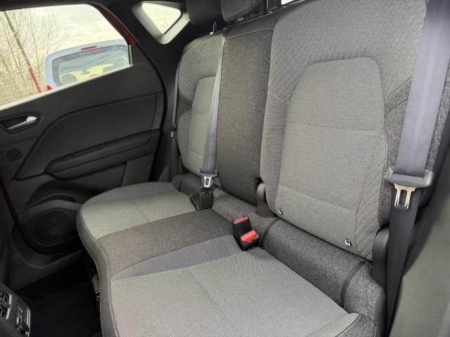 Renault Captur image 2