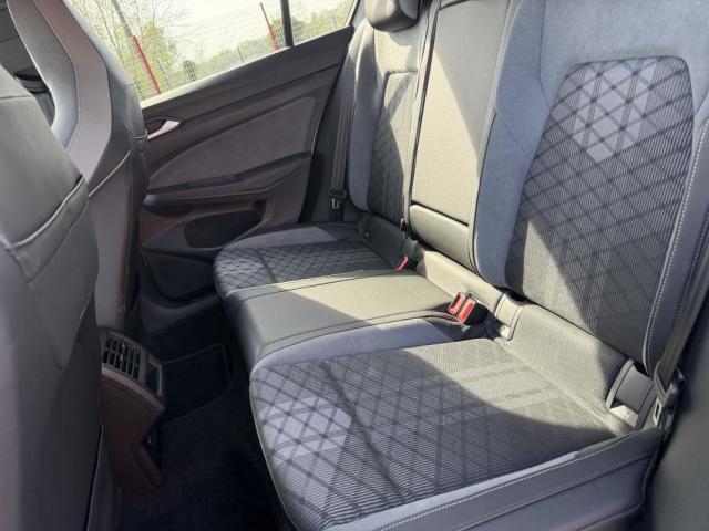 Volkswagen Golf image 5
