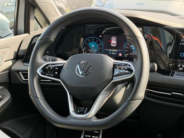 Volkswagen Golf image 8