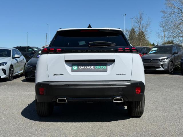 Peugeot 2008 image 8