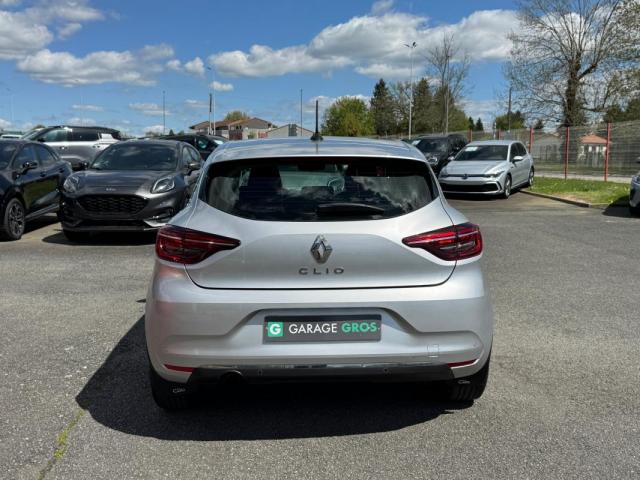 Renault Clio image 2