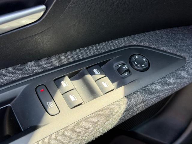 Peugeot 3008 image 5
