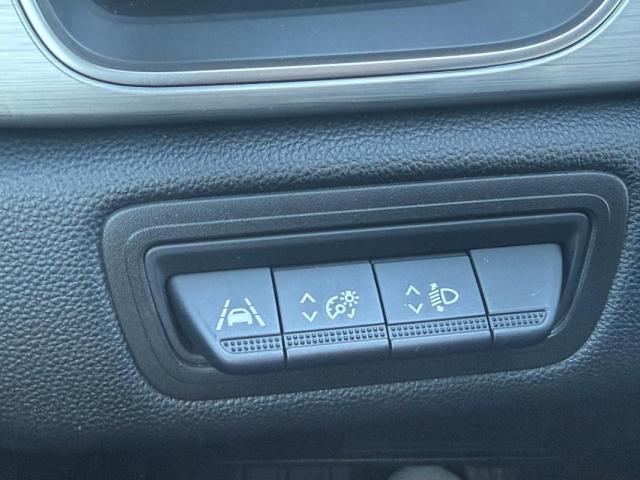 Renault Captur image 1