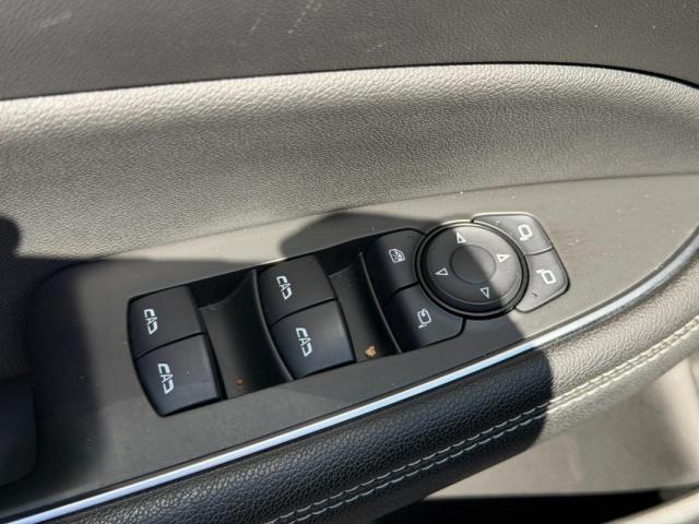 Opel Insignia image 2