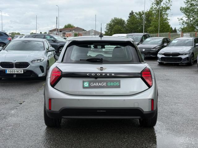 Mini Cooper image 2