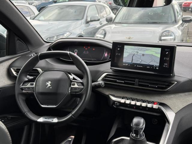 Peugeot 3008 image 2