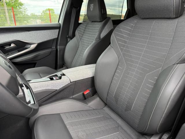 Peugeot 5008 image 2