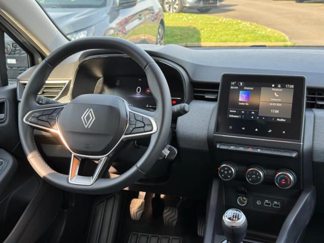 Renault Clio image 1