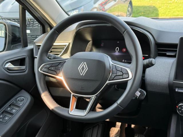 Renault Clio image 2