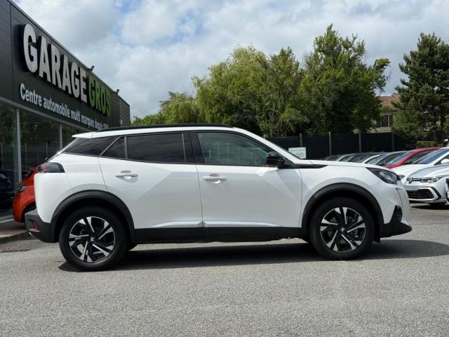 Peugeot 2008 image 2