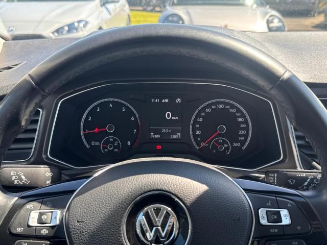 Volkswagen T-Roc image 1
