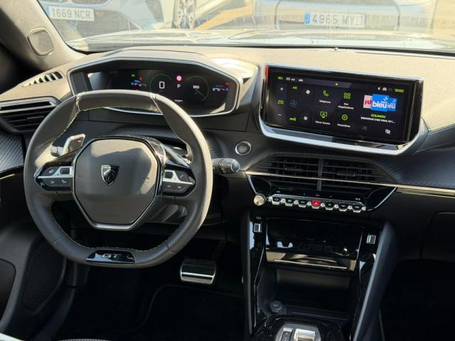 Peugeot 2008 image 4