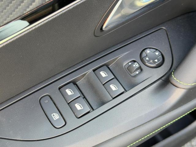 Peugeot 2008 image 6