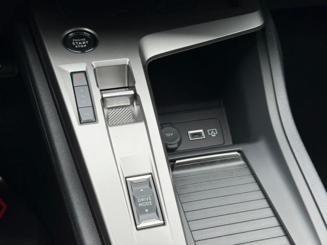 Peugeot 308 image 8