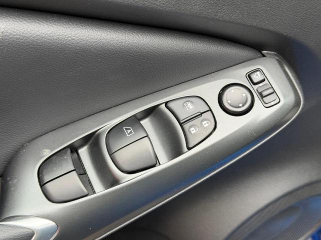 Nissan Juke image 2