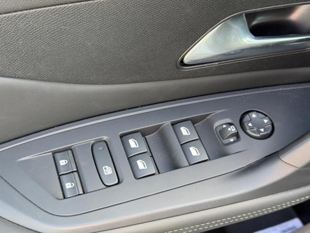Peugeot 308 image 2