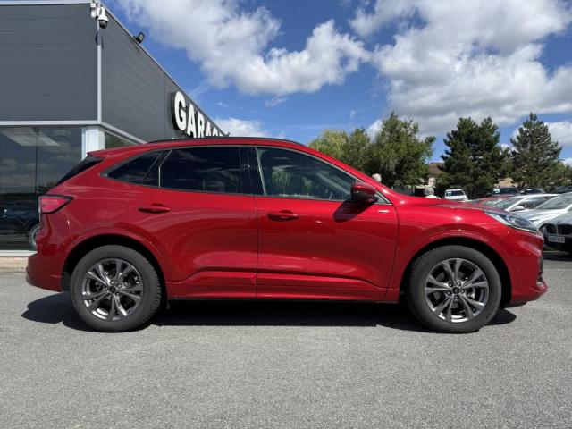 Ford Kuga image 1