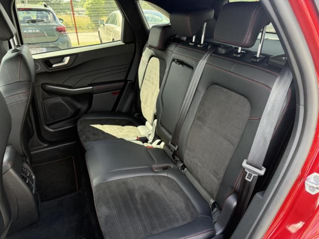 Ford Kuga image 2