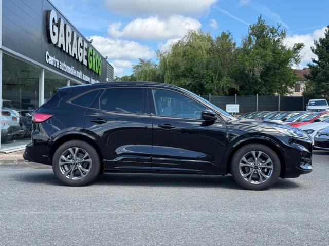 Ford Kuga image 3