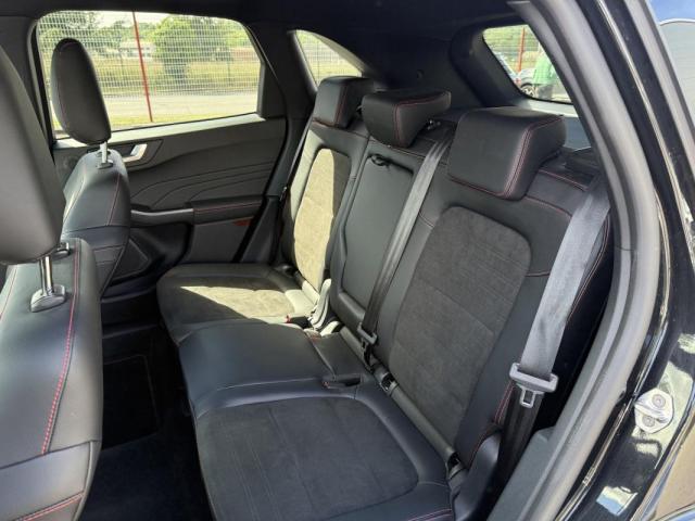 Ford Kuga image 2