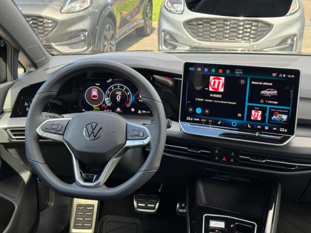Volkswagen Golf image 9