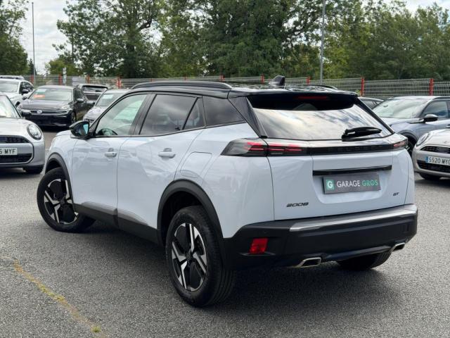 Peugeot 2008 image 2